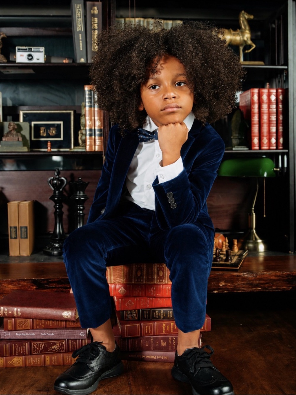 Appaman Boys Deep Blue Velvet Suit size 10